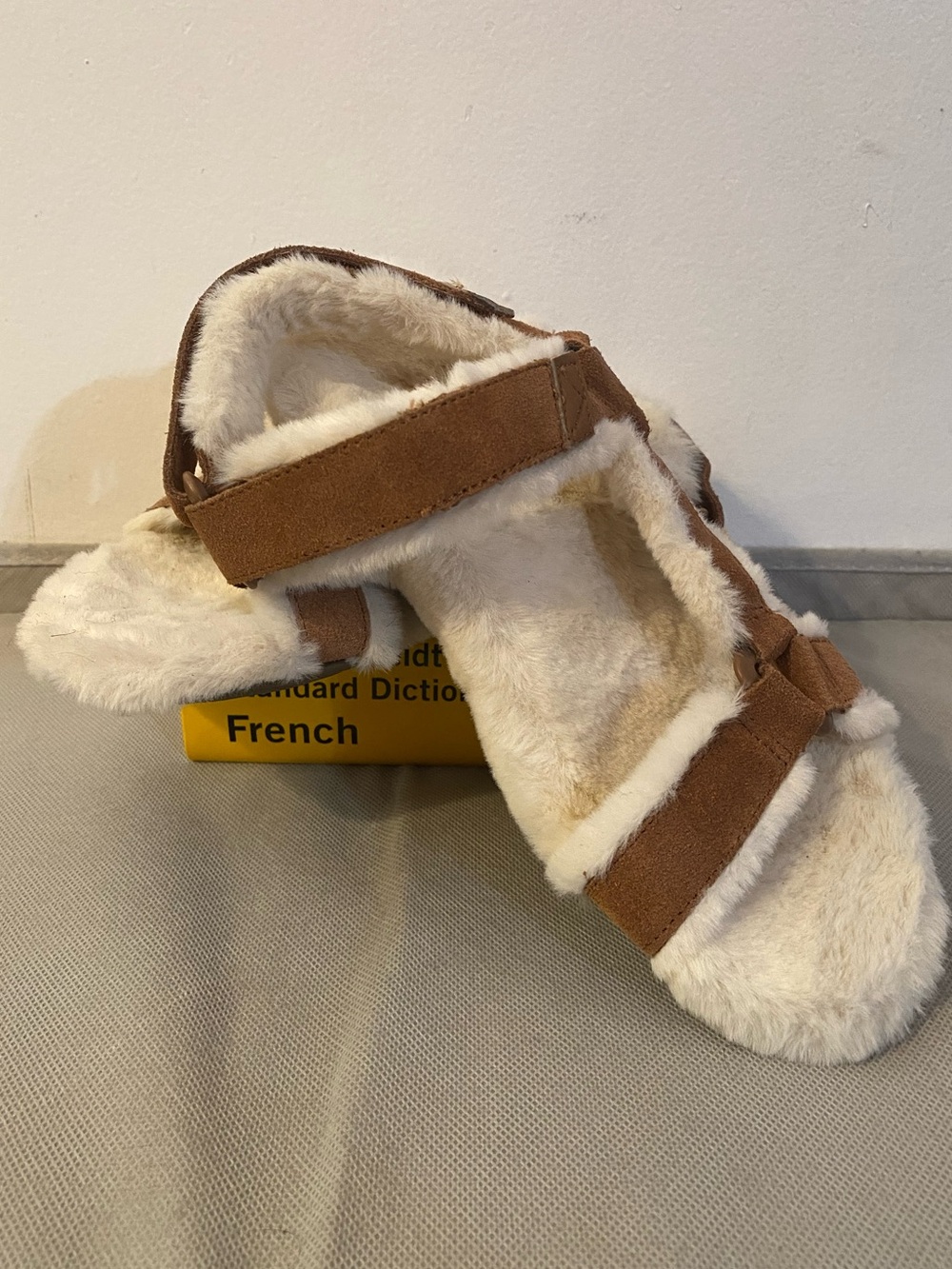 Vionic slipper - Picture 2 of 4